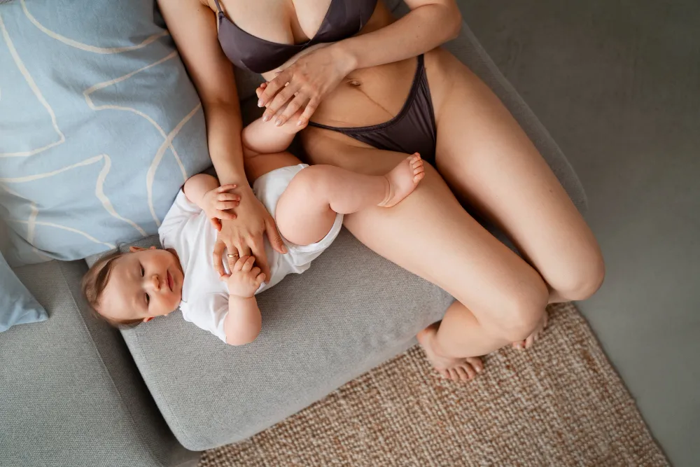 Recuperación posparto, ¿toda mujer debería hacerlo? Clínica de Fisioterapia Mujer recuperacion posparto