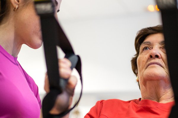 Entrenamiento Enfermedades Crónicas Clínica de Fisioterapia Mujer Deporte Entrenamiento Enfermedades Crónicas