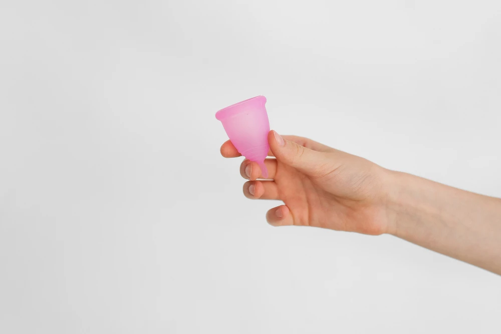 Copa menstrual: ¿Por qué usarla y cuáles son los principales cuidados? Clínica de Fisioterapia Mujer copa menstrual beneficios